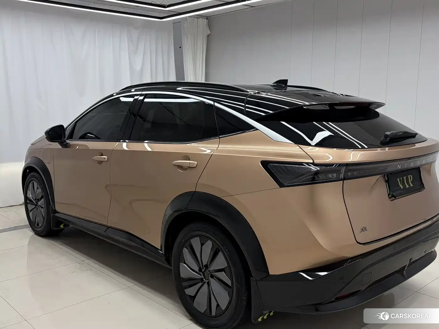 Nissan Ariya 2024 Champagne/brown из Китая, фото 4