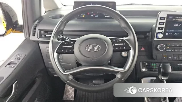 Hyundai Staria 2022 Желтый из Кореи, фото 4