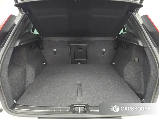 Volvo XC40 2025 Белый из Кореи, фото 4