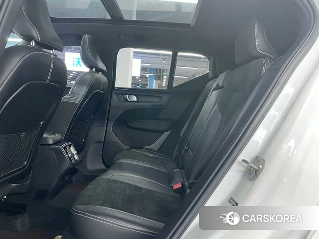 Volvo XC40 2021 Белый из Китая, фото 4