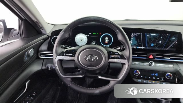 Hyundai Avante Hybrid (CN7) 2021 Белый из Кореи, фото 4