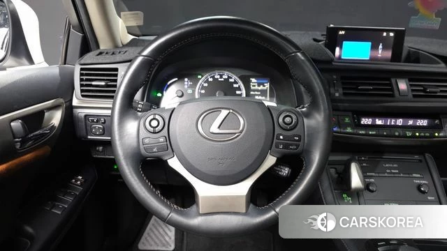 Lexus CT200h 2019 Белый из Кореи, фото 4