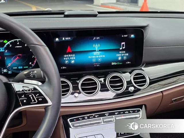 Mercedes-Benz E-Class W213 2021 Черный из Кореи, фото 4