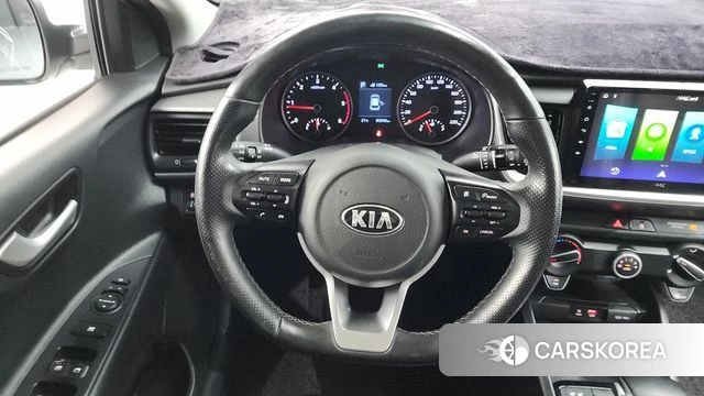 Kia Stonic 2019 Белый из Кореи, фото 4