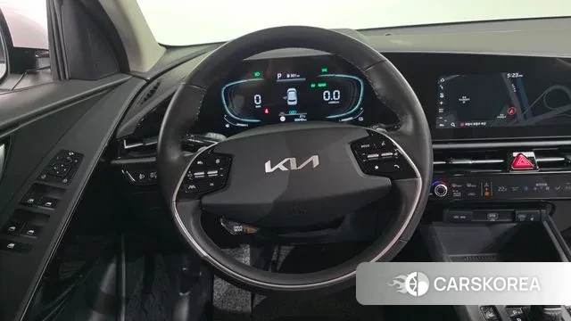 Kia Di Ol Nu Niro 2022 Белый из Кореи, фото 4