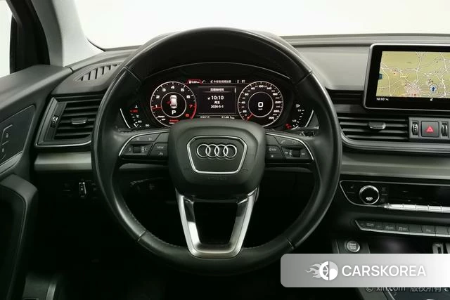 Audi Q5L 2021 Черный из Китая, фото 4
