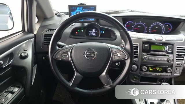 Ssangyong Korando Turismo 2018 Белый из Кореи, фото 4
