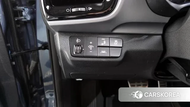 Kia Stonic 2018 Синий из Кореи, фото 4