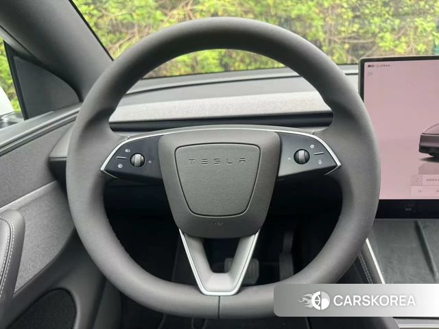Tesla Model Y 2026 Белый из Китая, фото 4