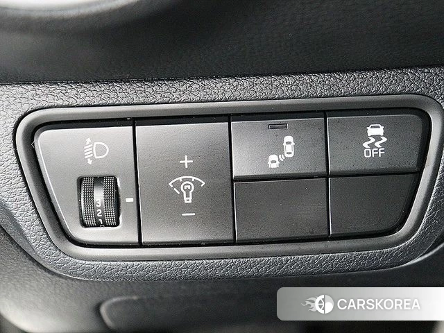 Kia The New K3 2nd generation 2021 Белый из Кореи, фото 4