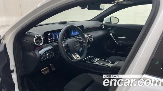 Mercedes-Benz A-Class W177 2024 Белый из Кореи, фото 4