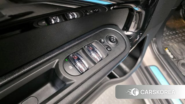 Mini Cooper Countryman 2022 Серебряный из Кореи, фото 4