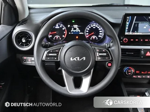 Kia The New K3 2nd generation 2021 Белый из Кореи, фото 4