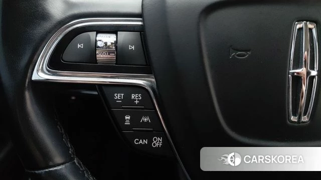 Lincoln Nautilus First generation 2023 Белый из Кореи, фото 4