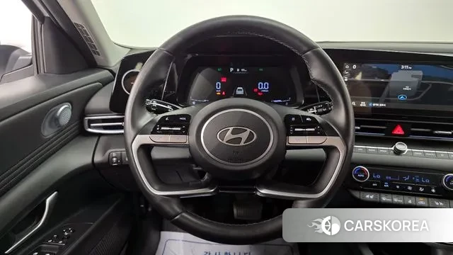 Hyundai The New Avante (CN7) 2023 Белый из Кореи, фото 4