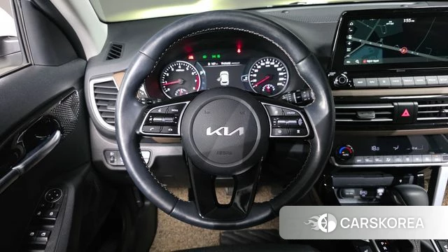 Kia Seltos 2022 Белый из Кореи, фото 4