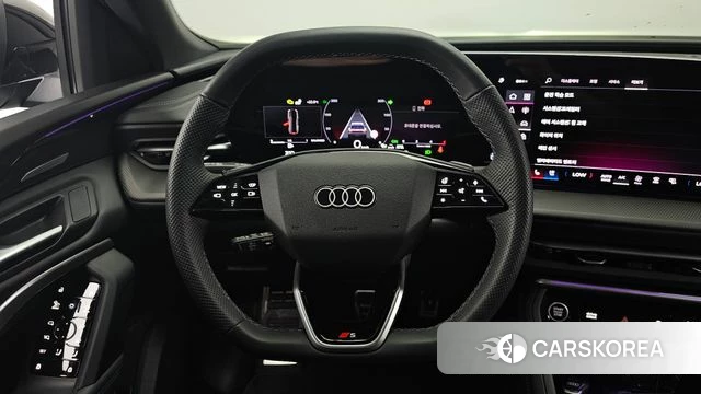 Audi Q5 (80A) 2025 Черный из Кореи, фото 4