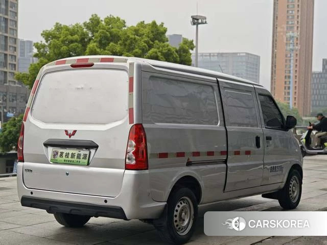 Wuling Automobile Wuling EV50 2023 Серебристо-серый из Китая, фото 4