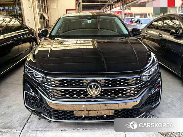 Volkswagen Passat 2023 Черный из Китая, фото 4