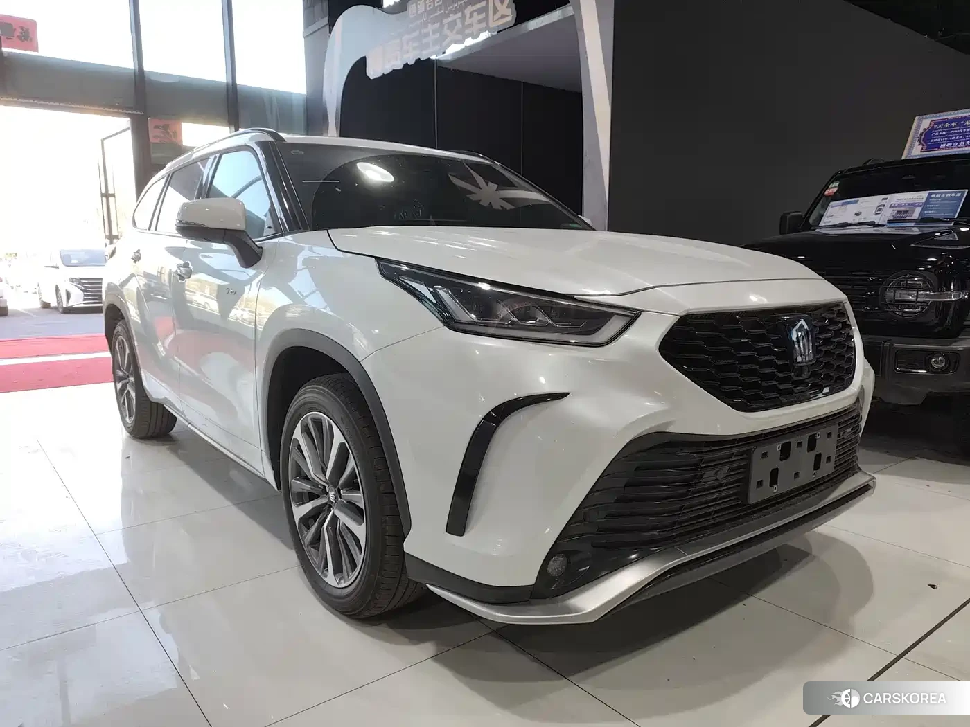 Toyota Crown 2026 Белый из Китая, фото 4