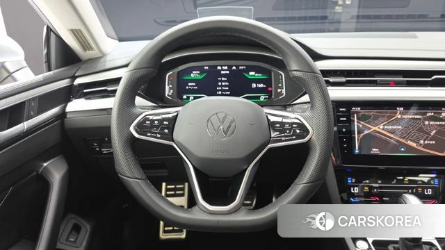 Volkswagen Arteon 2023 Белый из Кореи, фото 4