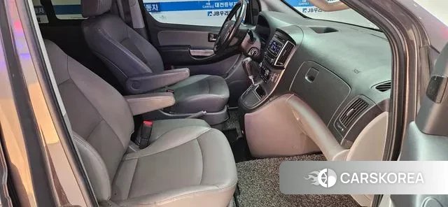 Hyundai The New Grand Starex 2020 Коричневый двухцветный из Кореи, фото 4