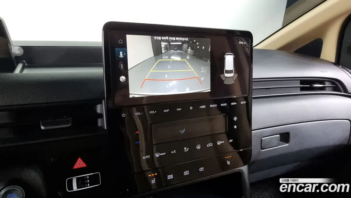 Hyundai Staria 2023 Белый из Кореи, фото 4