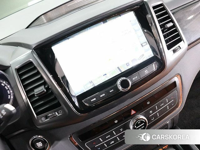 Ssangyong The New Rexton Sports Cannes 2021 Темно-зеленый из Кореи, фото 4