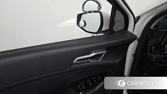 Kia Sportage 5th Generation 2022 Белый из Кореи, фото 4