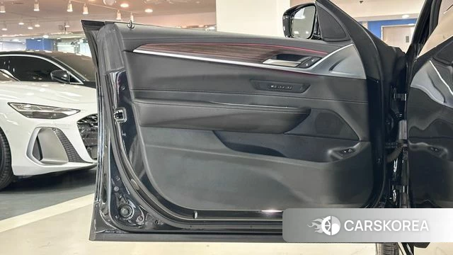 BMW 6 Series GT (G32) 2021 Черный из Кореи, фото 4