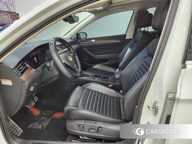 Volkswagen Passat GT (B8) 2018 Белый из Кореи, фото 4