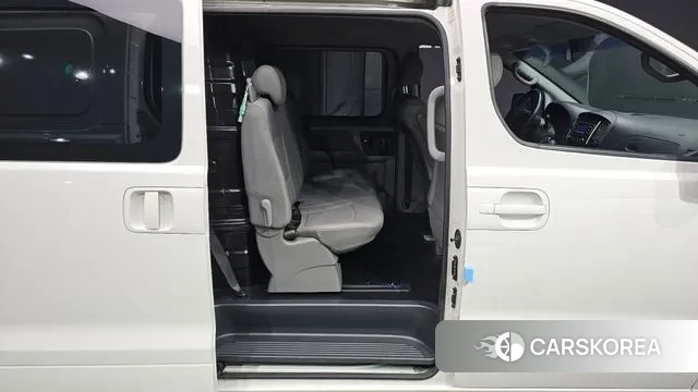 Hyundai The New Grand Starex 2018 Белый из Кореи, фото 4