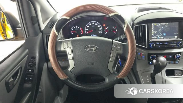 Hyundai The New Grand Starex 2018 Желтый из Кореи, фото 4