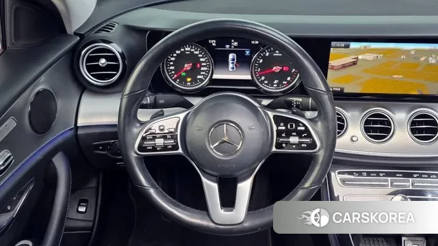 Mercedes-Benz E-Class W213 2018 Серый из Кореи, фото 4