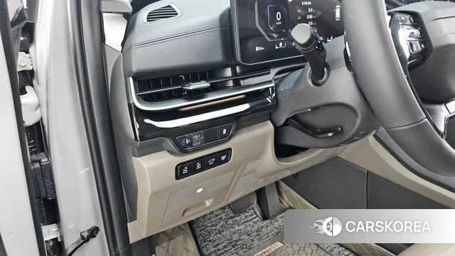 Kia The New Carnival 4th Generation 2025 Серебристо-серый из Кореи, фото 4