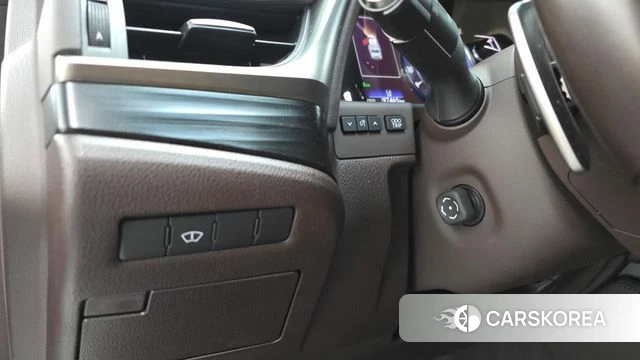 Lexus ES300h 7th generation 2021 Белый из Кореи, фото 4