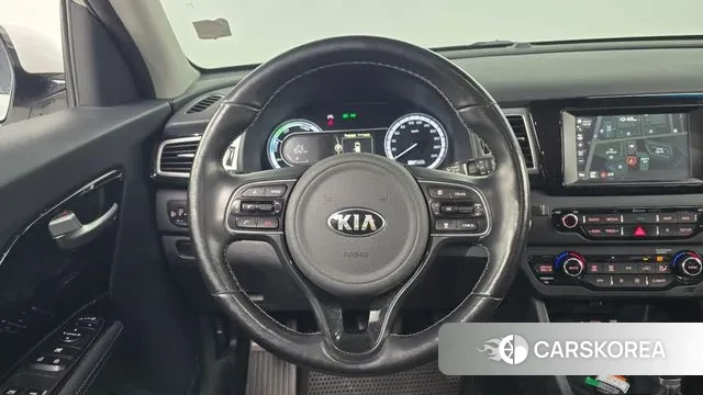 Kia Niro 2018 Белый из Кореи, фото 4