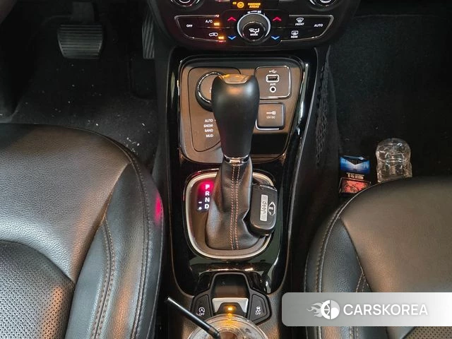 Jeep Compass 2nd Generation 2018 Белый из Кореи, фото 4