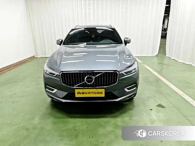 Volvo XC60 2020 Темно-серый из Китая, фото 4