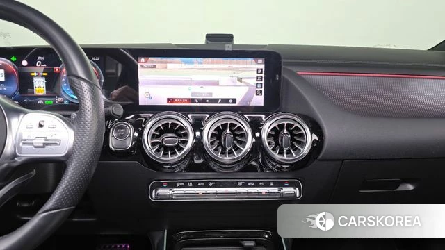 Mercedes-Benz EQA H243 2022 Белый из Кореи, фото 4
