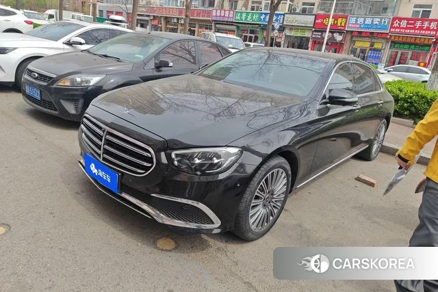 Mercedes-Benz E-class 2023 Черный из Китая, фото 4