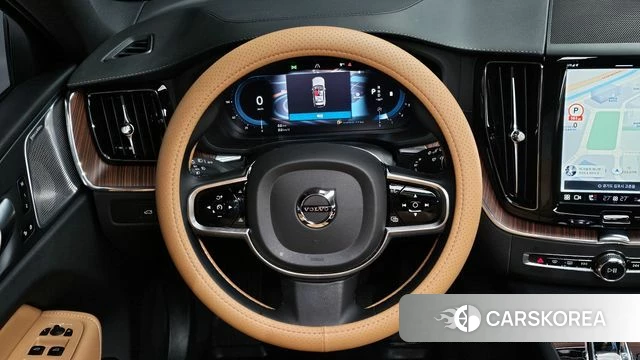 Volvo XC60 second Generation 2023 Белый из Кореи, фото 4