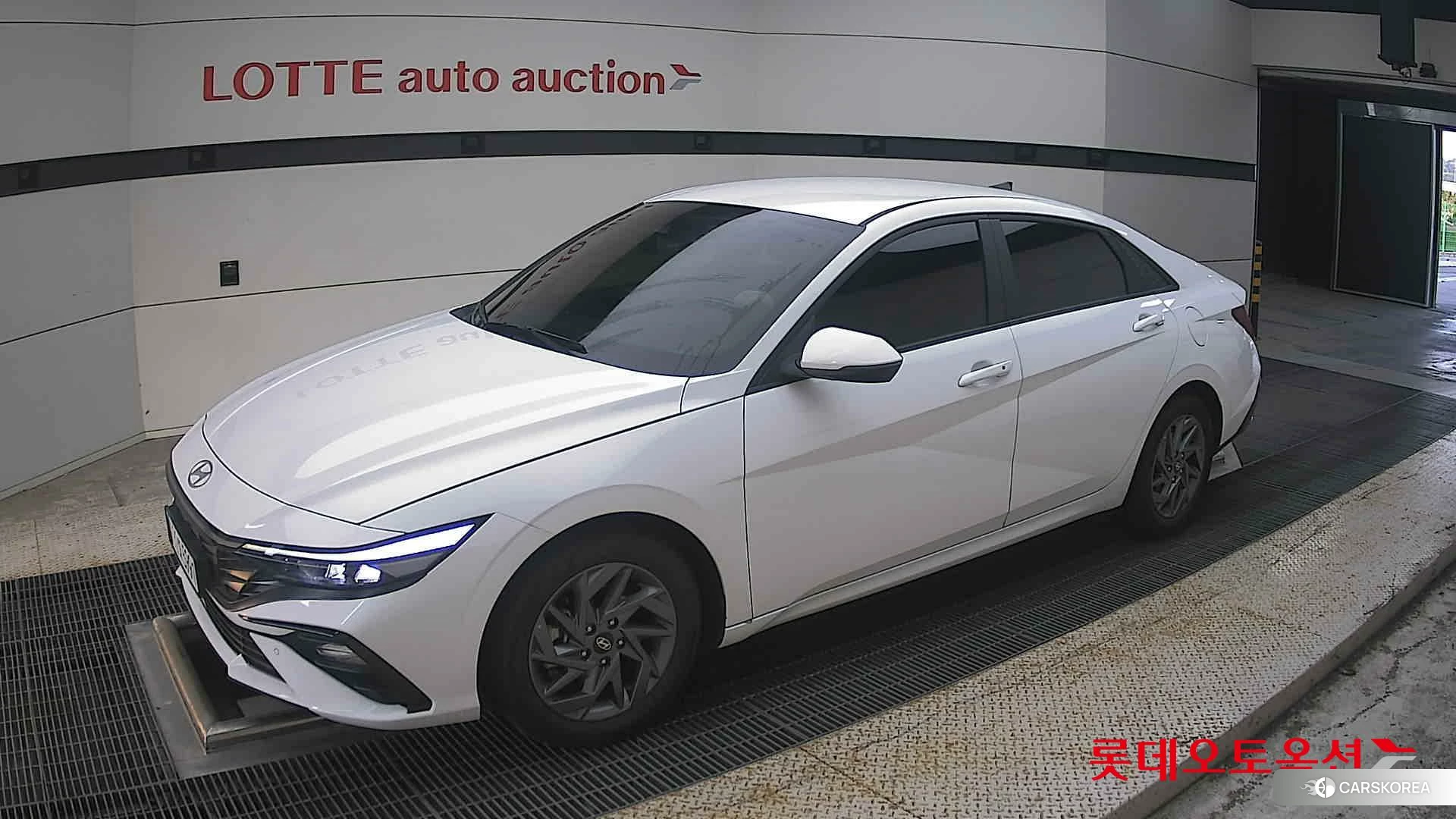 Hyundai Avante 2024 Atlas White из Кореи, фото 4
