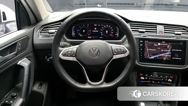 Volkswagen Tiguan second Generation 2021 Белый из Кореи, фото 4