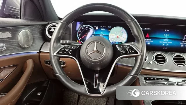 Mercedes-Benz E-Class W213 2022 Серый из Кореи, фото 4