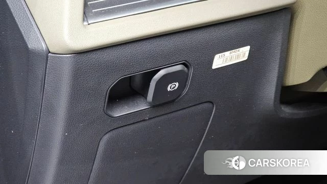 Ssangyong Torres 2023 Светло-серебряный цвет из Кореи, фото 4