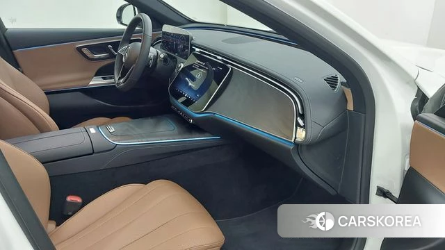 Mercedes-Benz E-Class W214 2025 Белый из Кореи, фото 4