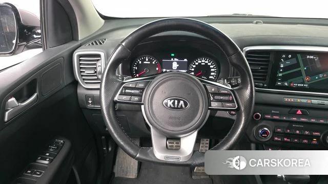 Kia Sportage The Bold 2021 Серебристо-серый из Кореи, фото 4