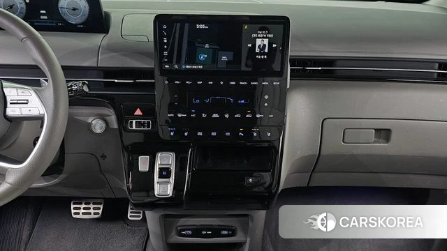 Hyundai Staria 2023 Черный из Кореи, фото 4