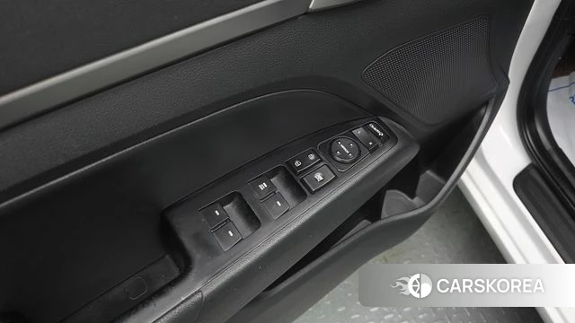 Hyundai Avante AD 2018 Белый из Кореи, фото 4